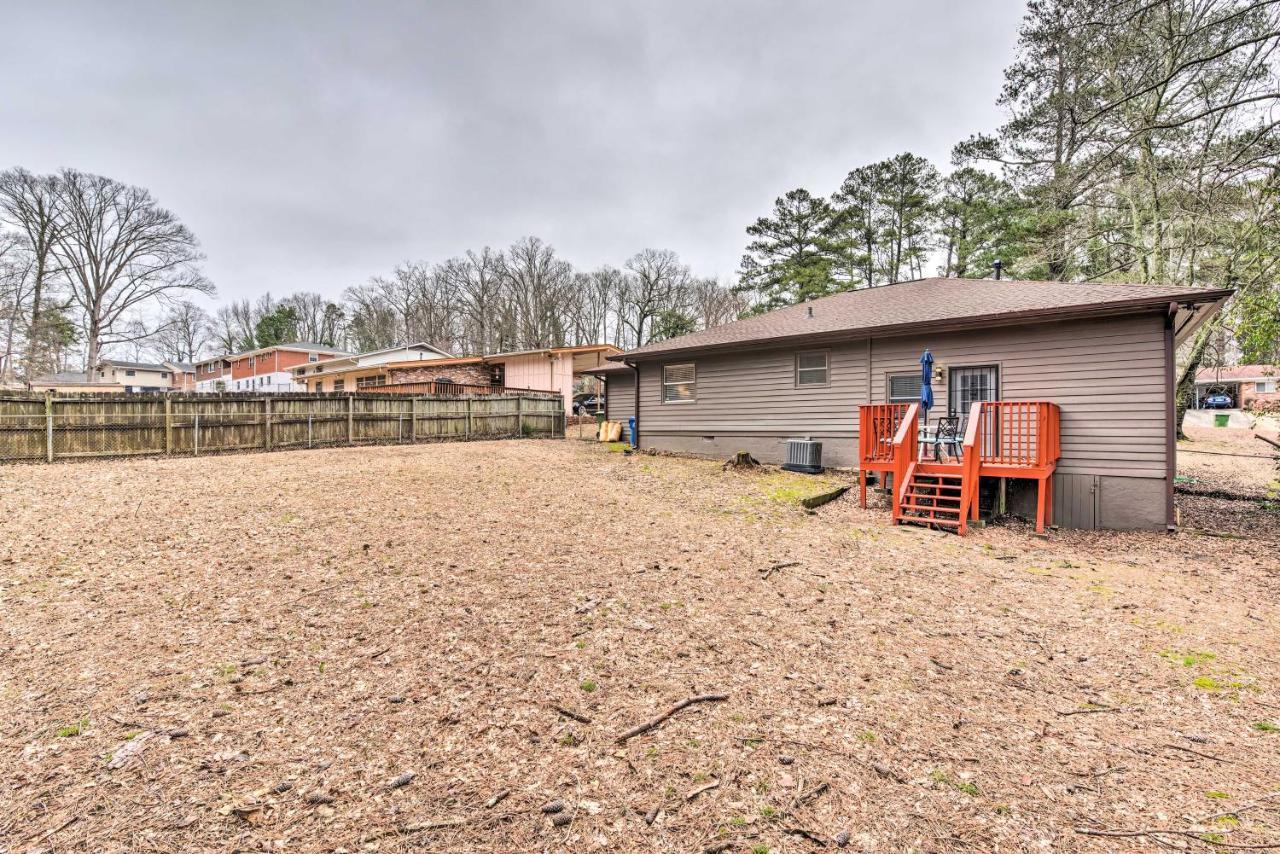 Atlanta Retreat With Deck In Greenbriar Area! Exterior photo